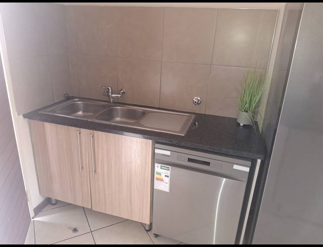 2 BEDROOM APARTMENT FOR SALE IN SAGEWOOD